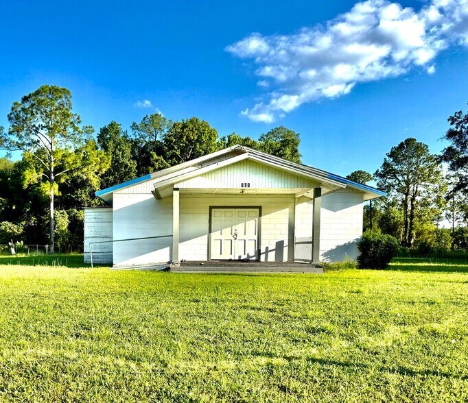 More Photos Of 101 Sesame St, Palatka Specialty For Sale