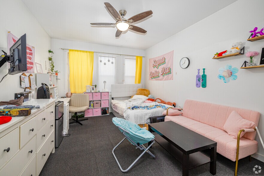 More Photos Of 221 Washington St, Binghamton Unknown For Sale