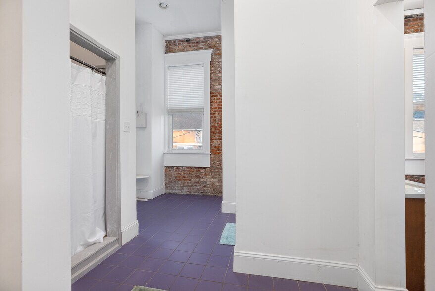 More Photos Of 107-109 W Pleasant Ave, Covington Loft Creative Space For Sale