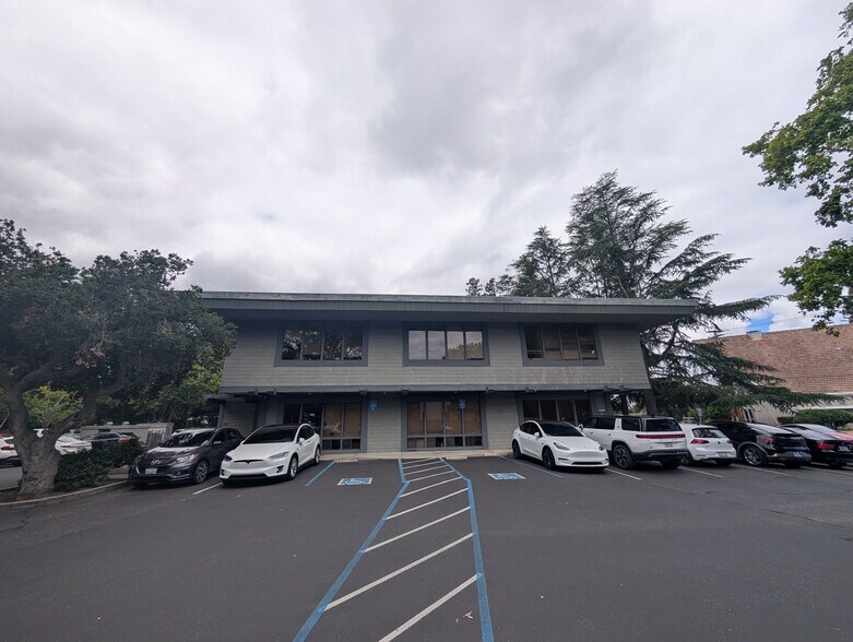 More Photos Of 777 Cuesta Dr, Mountain View Medical For Lease