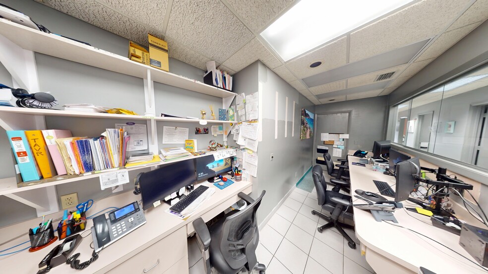 More Photos Of 1027 SE Ocean Blvd, Stuart Medical For Sale