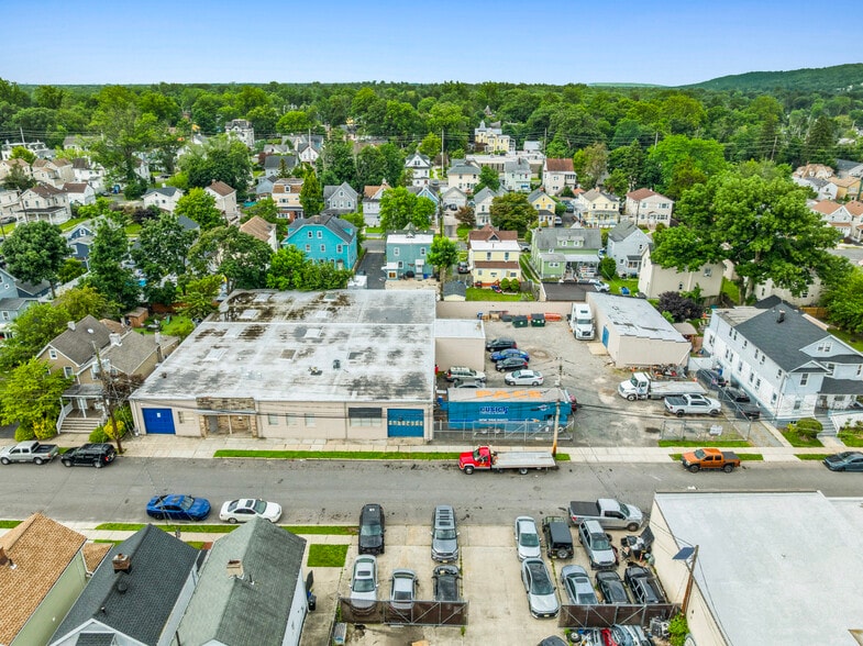 Primary Photo Of 13-23 Steiner Pl, North Plainfield Warehouse For Sale