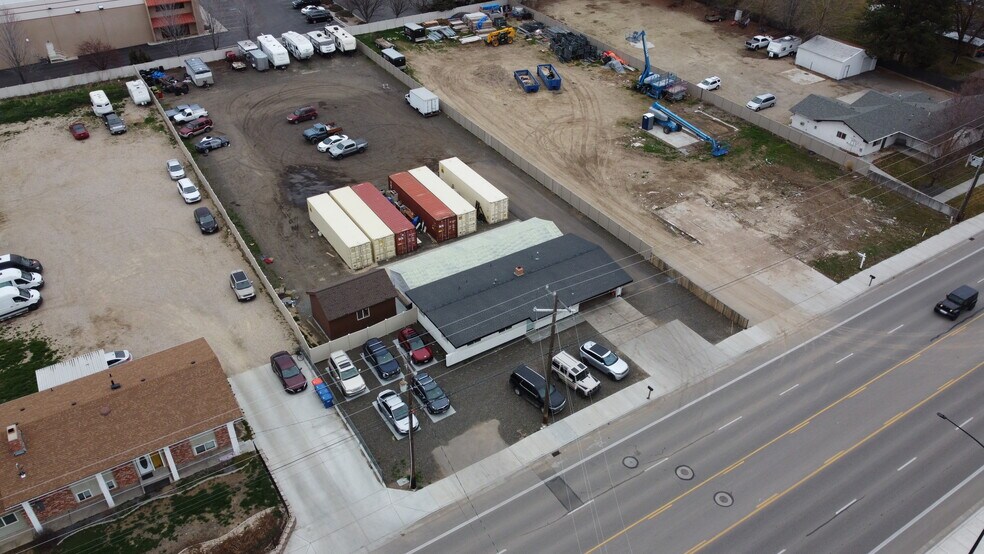 More Photos Of 330 N Linder Rd, Meridian Flex For Sale