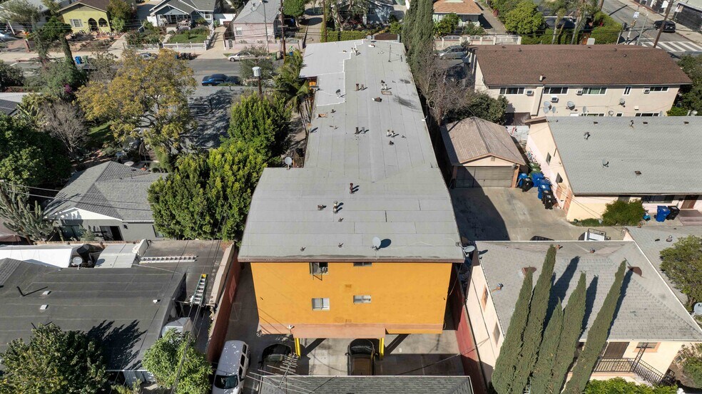 More Photos Of 4052 Chevy Chase Dr, Griffith Apartments For Sale