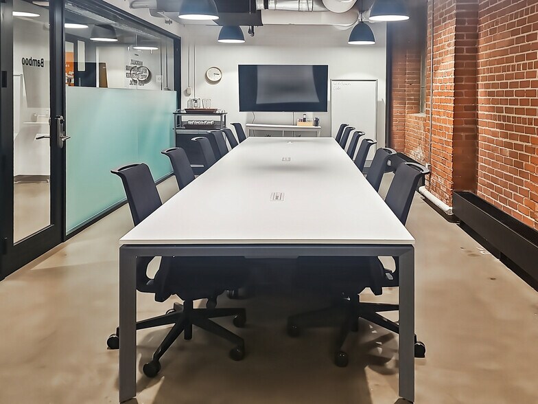More Photos Of 180 John St, Toronto Coworking Space
