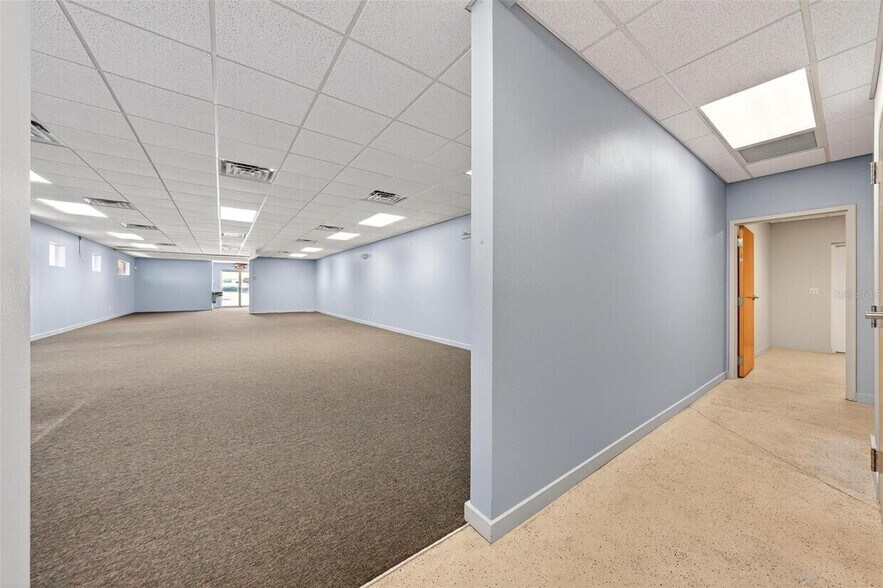 More Photos Of 17809 SE 109th Ave, Summerfield Office For Lease