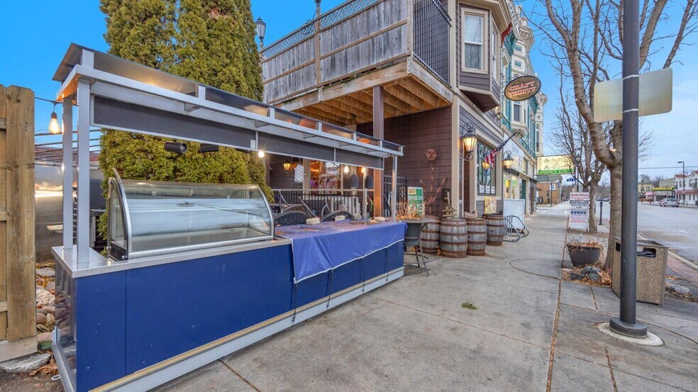 More Photos Of 908 Michigan Ave, Sheboygan Bar For Sale