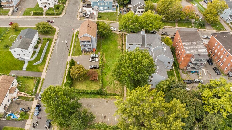 More Photos Of 270-276 Bellevue St, Hartford Apartments For Sale