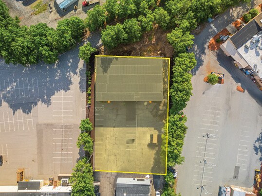 More Photos Of 815A Woburn St, Wilmington Warehouse For Lease