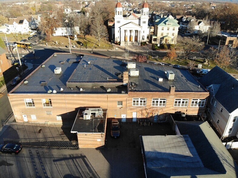More Photos Of 641-651 Maple Ave, Hartford Office For Lease