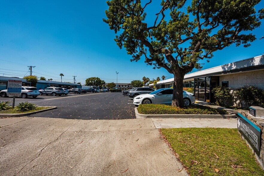 More Photos Of 1761 W Romneya Dr, Anaheim Medical For Lease