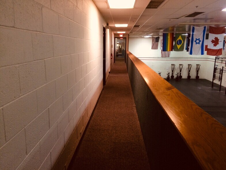 More Photos Of 1341 Mclaughlin Run Rd, Pittsburgh Warehouse For Sale