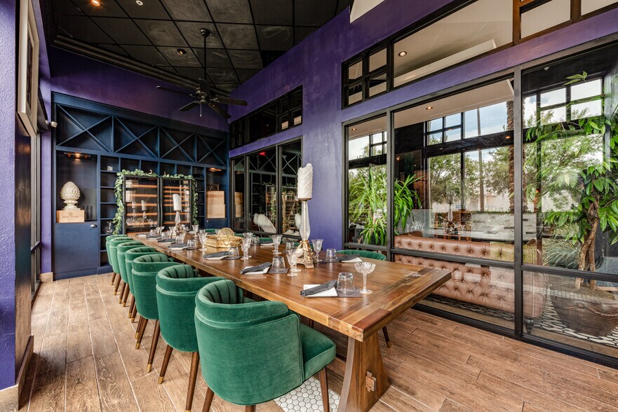 More Photos Of 4757 The Grove Dr, Windermere General Retail For Sale