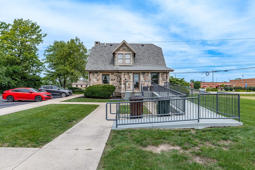 More Photos Of 3299 Kemp Rd, Dayton Office For Sale