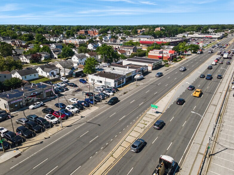 More Photos Of 2846 Sunrise Hwy, Bellmore General Retail For Sale