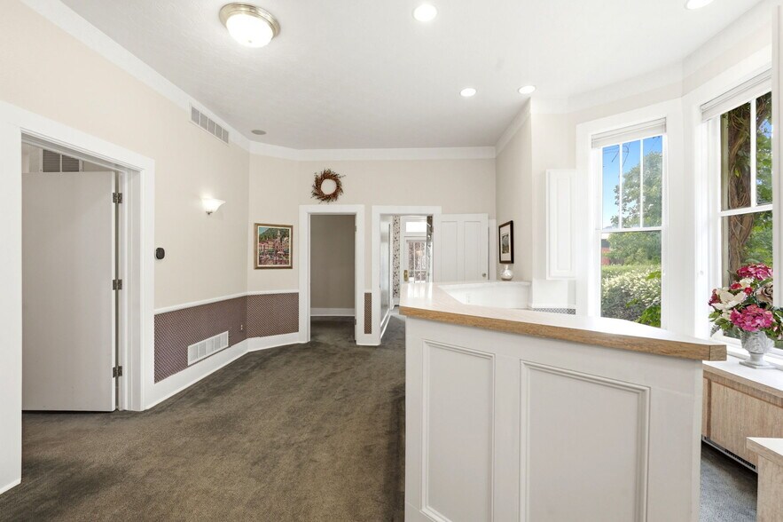 More Photos Of 2439 Broadway St, Boulder Office Residential For Sale
