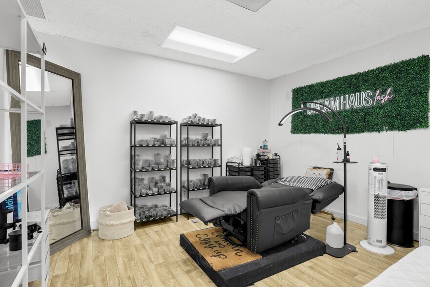 More Photos Of 5701 N Kentucky Ave, Crystal Loft Creative Space For Sale