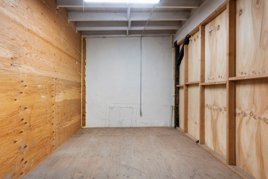 More Photos Of 2313 E 1st St, Los Angeles Storefront Retail Residential For Sale