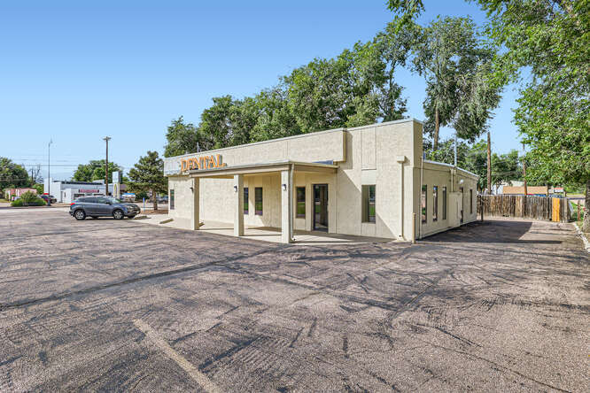 More Photos Of 320 S Santa Fe Ave, Fountain Medical For Sale