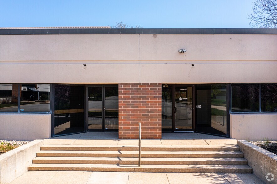 More Photos Of 300 Lindenwood Dr, Malvern Office For Lease