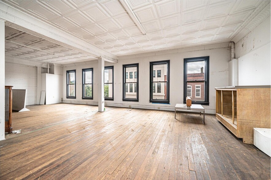 More Photos Of 812 West Ave, Lenoir Storefront Retail Office For Sale