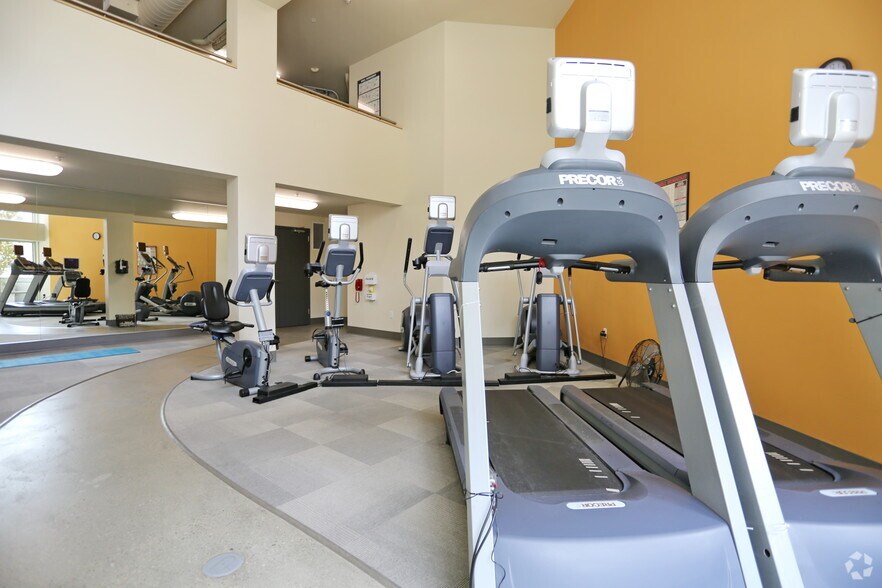 More Photos Of 2230 NW 57th St, Seattle Apartments For Lease