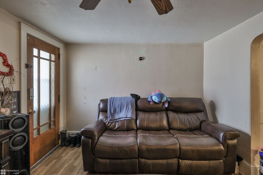 More Photos Of 304 E Kline Ave, Lansford Multifamily For Sale