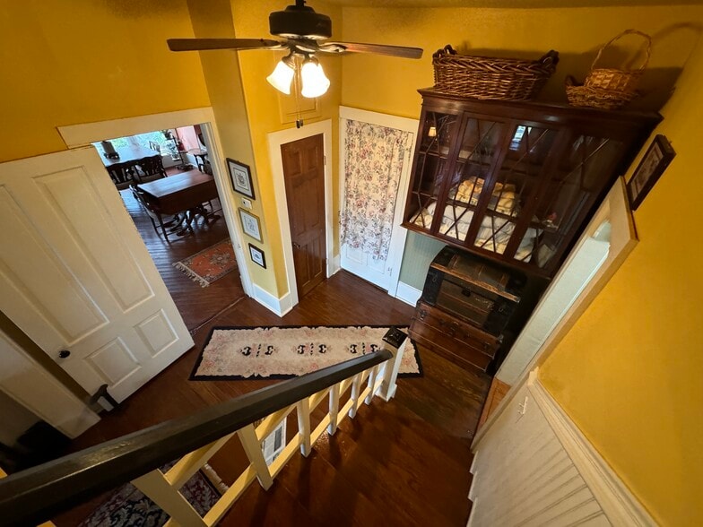 More Photos Of 224 W Chickasaw St, Tahlequah Hospitality For Sale