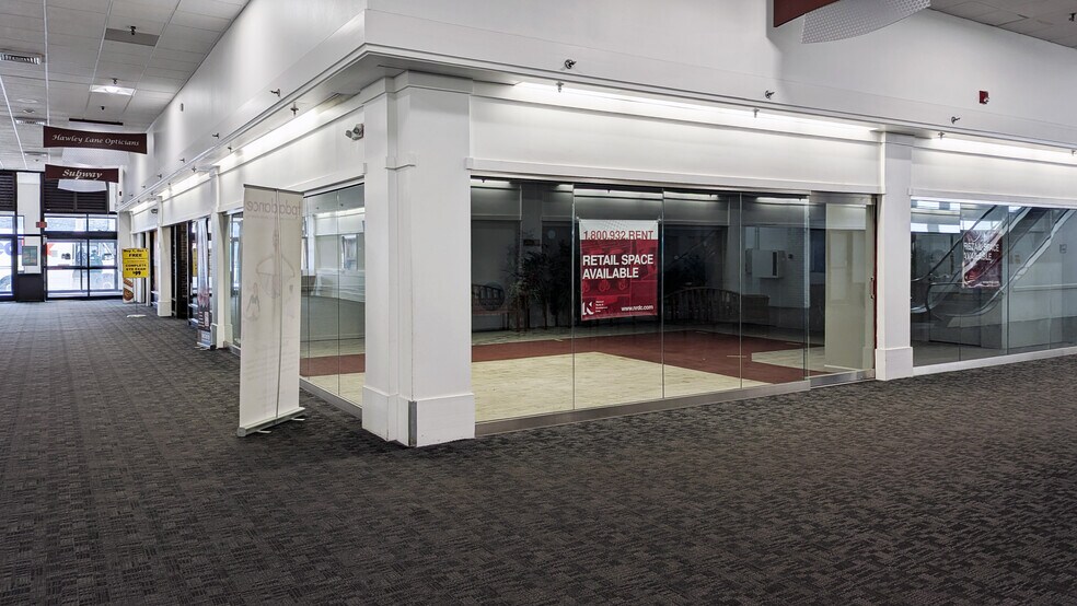 More Photos Of 100 Hawley Ln, Trumbull Unknown For Lease