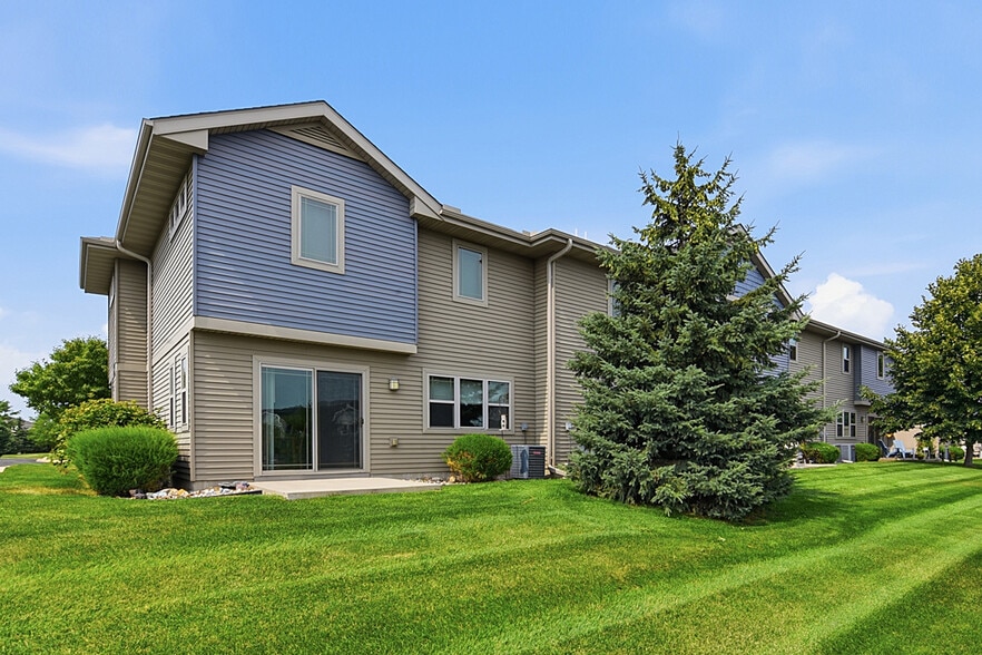 More Photos Of 725 Roberts Rd, Sartell Apartments For Sale