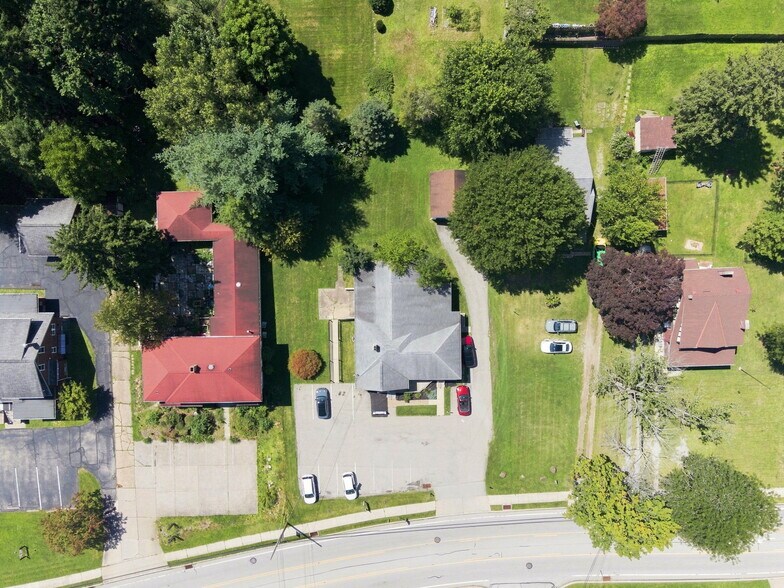 More Photos Of 1802 Lincoln Way, McKeesport Medical For Sale