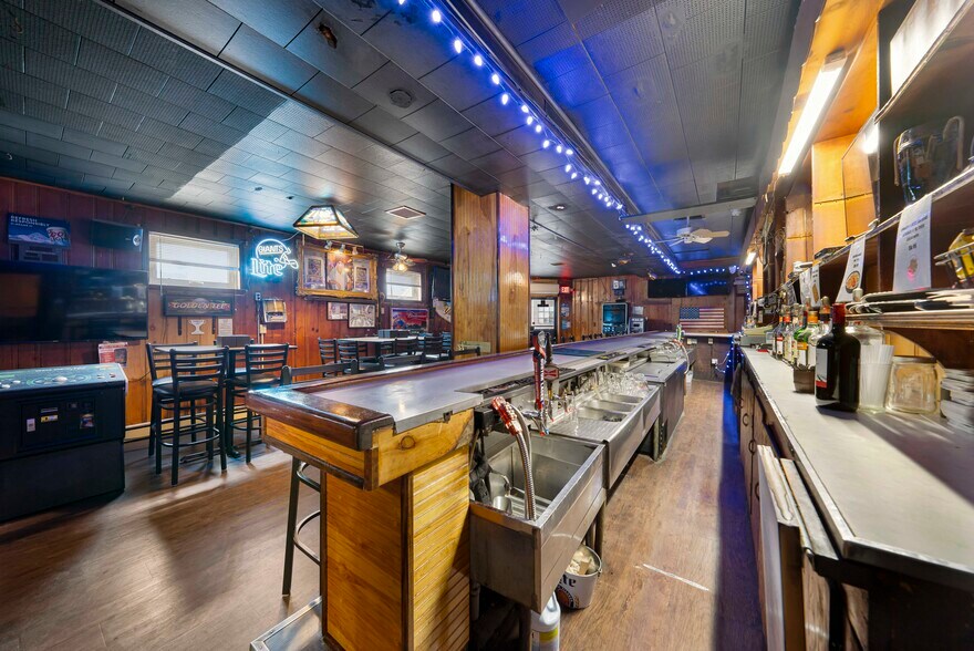 More Photos Of 46 Marion St, Port Reading Restaurant For Sale