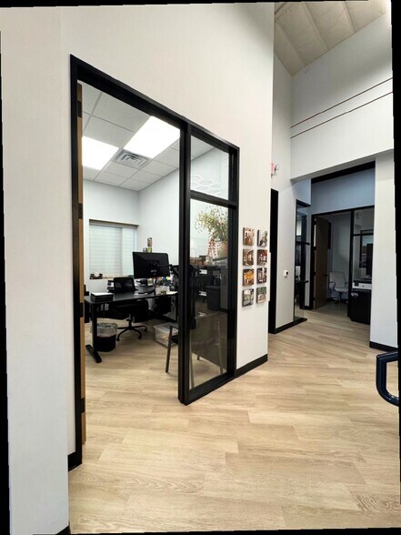 More Photos Of 11960 Barker Cypress Rd, Cypress Showroom For Sale