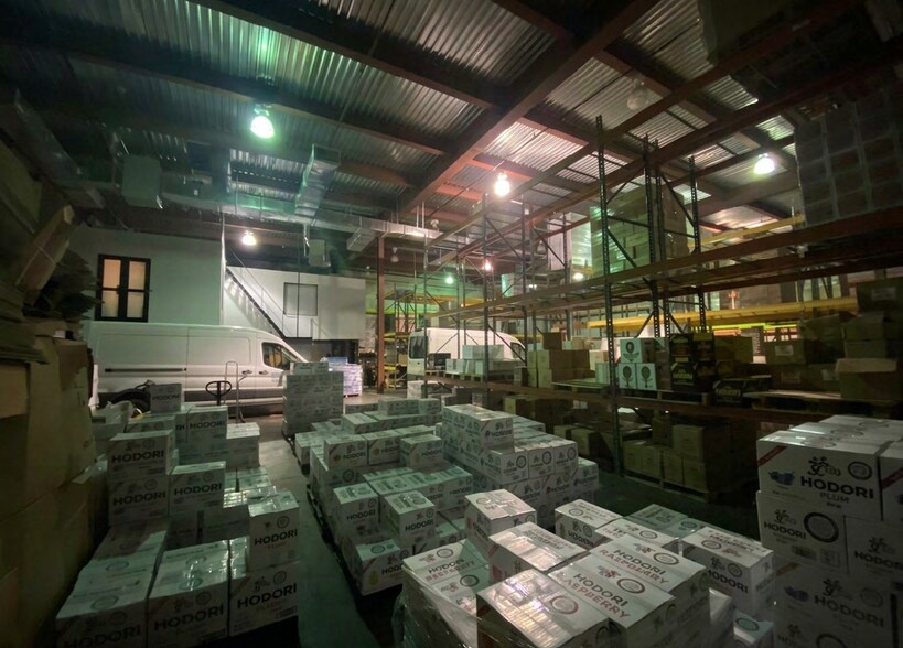 More Photos Of 1026 Sheffield Ave, Brooklyn Warehouse For Sale