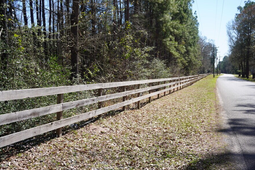 More Photos Of 000 Coon Hollow RD, Conroe Trailer Camper Park For Sale