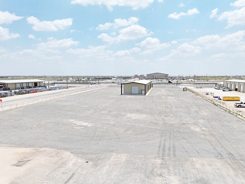 More Photos Of 13800 W Interstate 20 E, Odessa Industrial For Lease