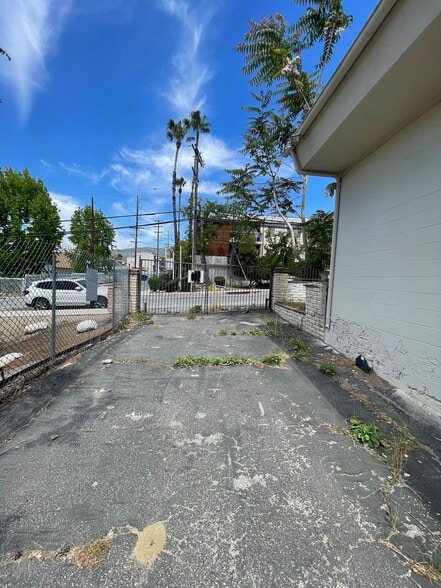 More Photos Of 7216 Valmont St, Tujunga Lodge Meeting Hall For Sale