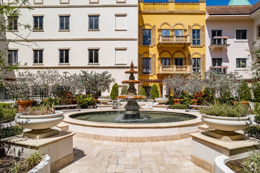 More Photos Of 2121 S Hiawassee Rd, Orlando Apartments For Lease