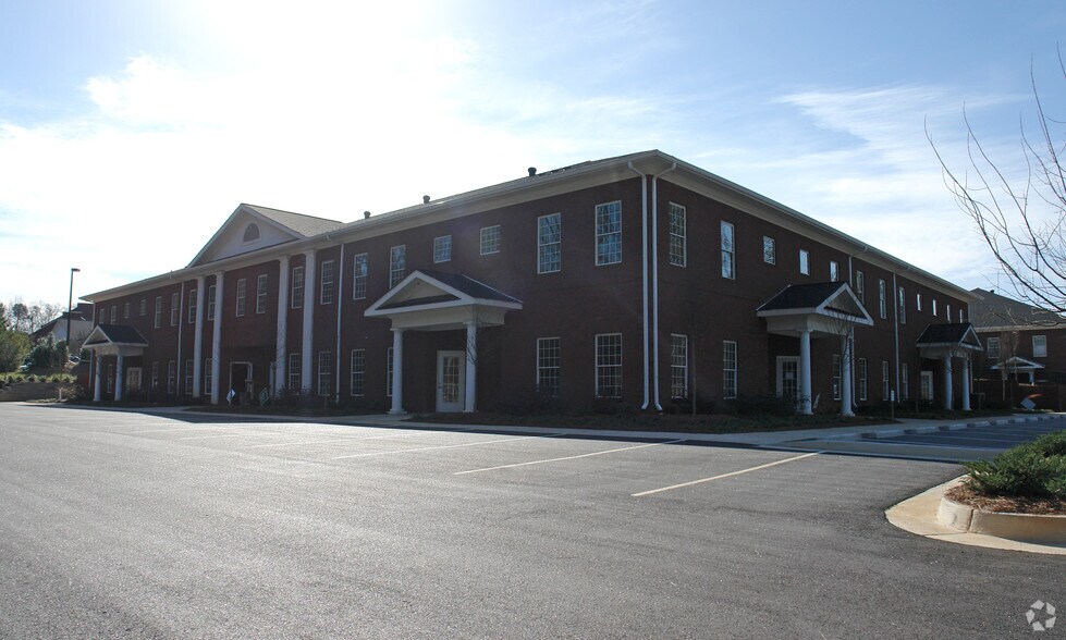 Primary Photo Of 1500 Oglethorpe Ave, Athens Medical For Lease