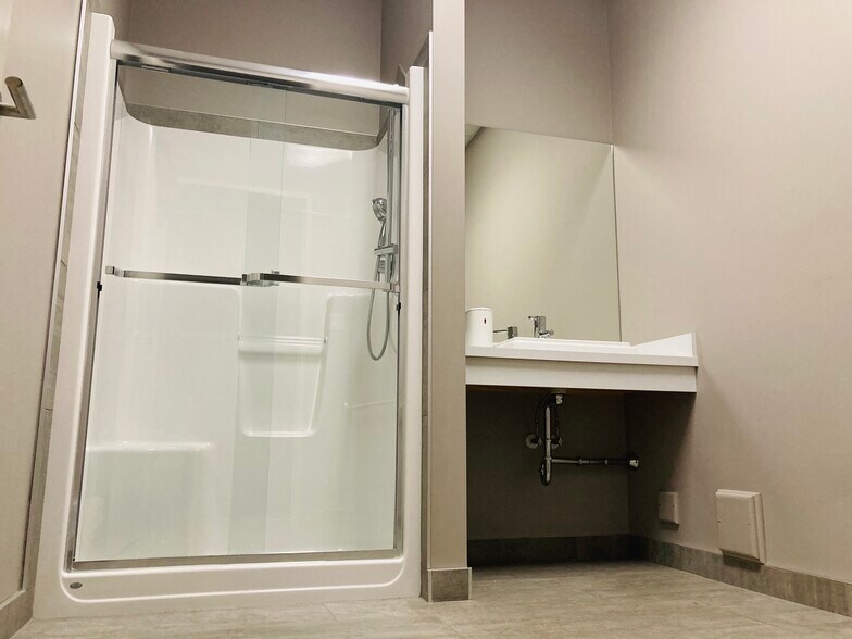 More Photos Of 18905 111 Av NW, Edmonton Flex For Sale