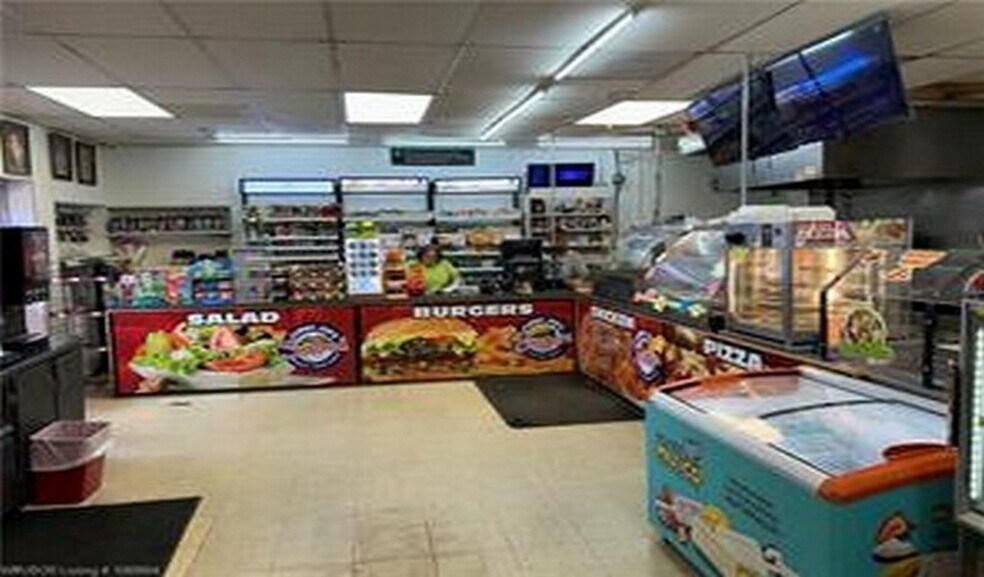 More Photos Of 523 W Cherokee Ave, Sallisaw Convenience Store For Sale