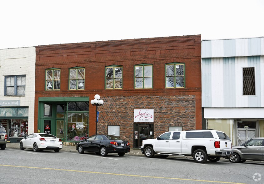 More Photos Of 21 E A St, Newton General Retail For Sale