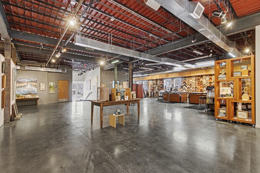 More Photos Of 833 Lake Dr SE, Grand Rapids Medical For Sale