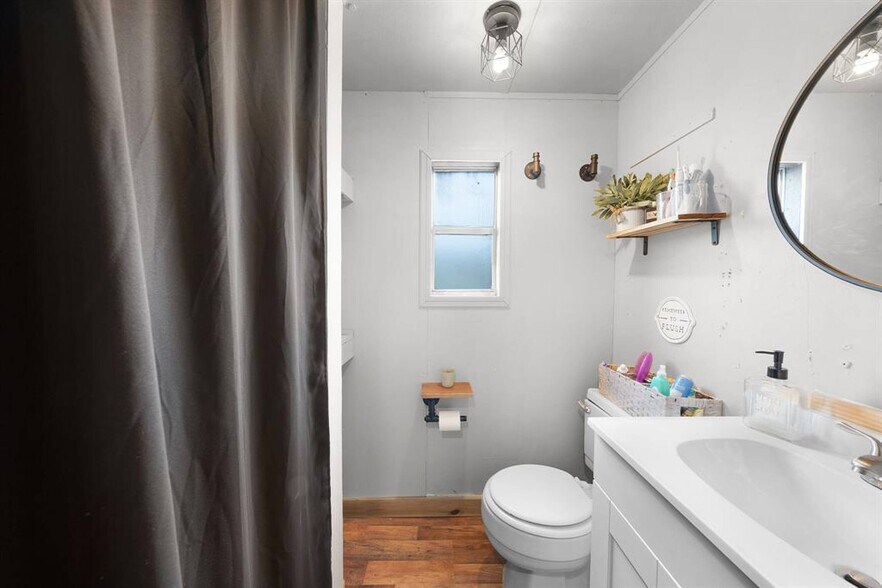 More Photos Of 4500 FM 515, Emory Light Manufacturing For Sale