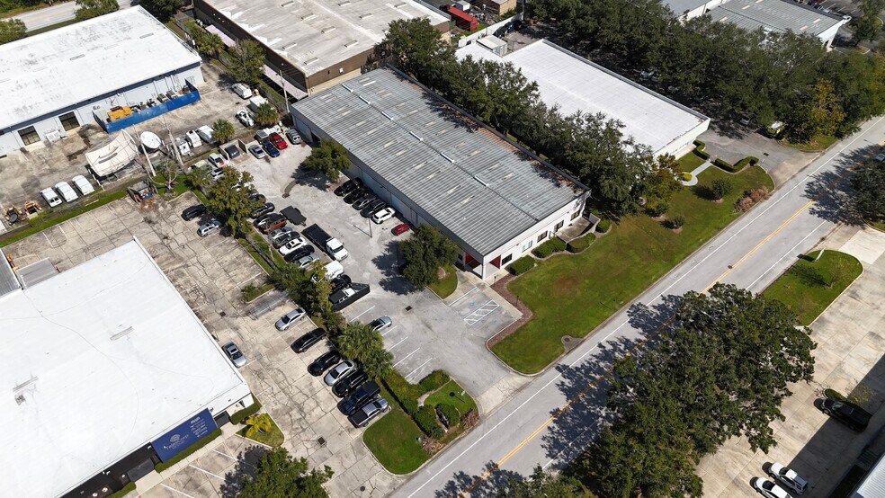 More Photos Of 4539 36th St, Orlando Warehouse For Sale