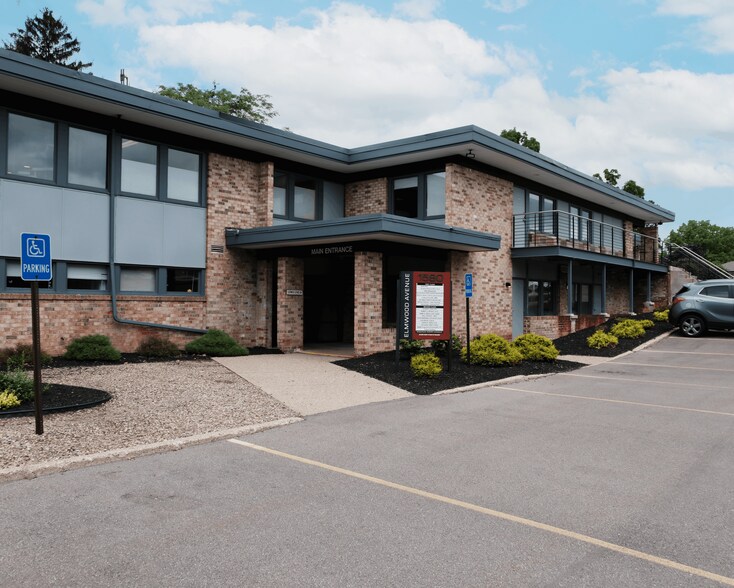 More Photos Of 1580 Elmwood Ave, Rochester Medical For Lease