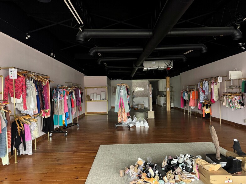 More Photos Of 1827 N Columbia St, Milledgeville Storefront For Lease