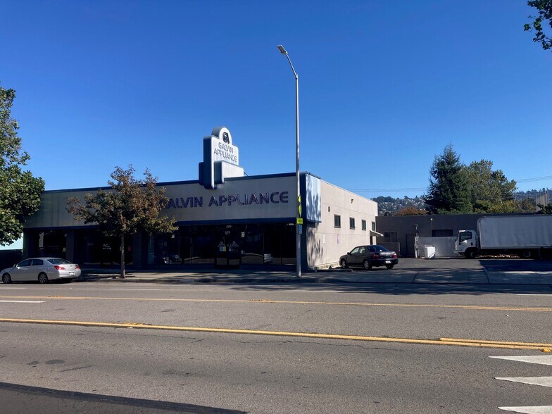 More Photos Of 615-619 San Pablo Ave, Albany Freestanding For Lease