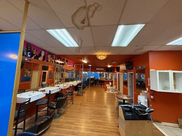 More Photos Of 468 Springfield Ave, Newark Storefront Retail Residential For Lease