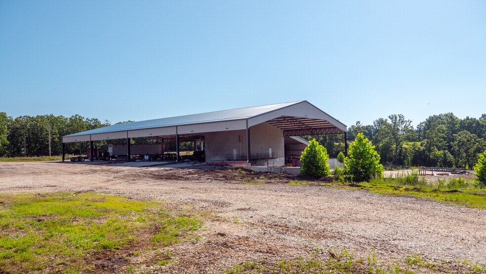 More Photos Of 1975 State Road NN, Climax Springs Warehouse For Sale